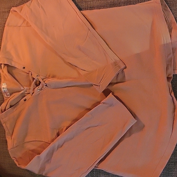 Pink Salmon Short Sweat Set - Picture 3 of 4